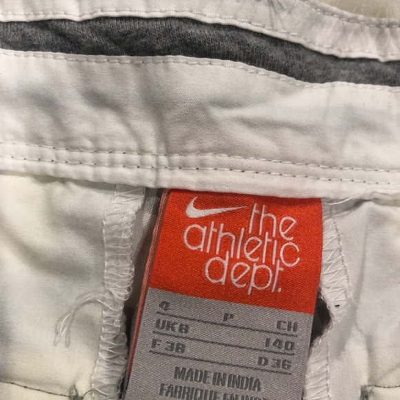 Nike the Athletic Dept Women’s Shorts Sz 4 - Picture 4 of 7